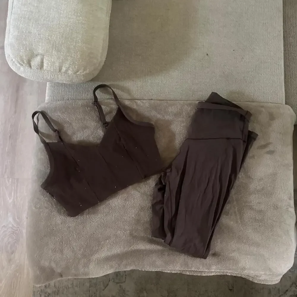 Aerie brown set in size